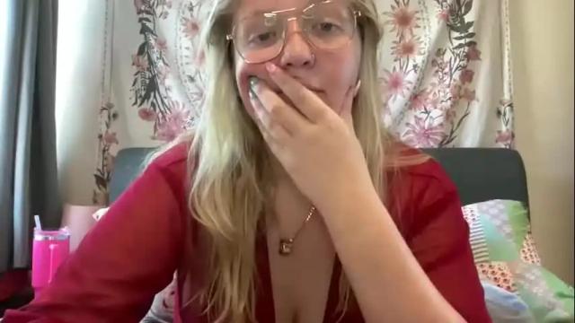 Image 2 of barbiegirl966 Stream on Chaturbate on 4 months ago