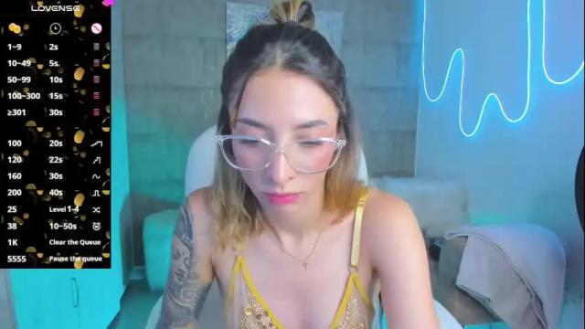 Image 4 of barbiie_scoth Stream on Chaturbate on 2 months ago