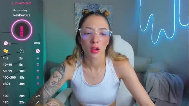 Image 11 of barbiie_scoth Stream on Chaturbate on 1 month ago