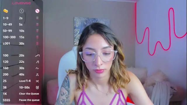 Image 12 of barbiie_scoth Stream on Chaturbate on 1 month ago