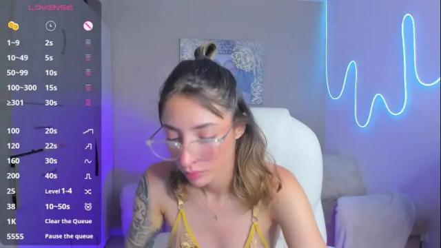 Image 3 of barbiie_scoth Stream on Chaturbate on 26 days ago