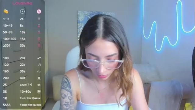 Image 8 of barbiie_scoth Stream on Chaturbate on 25 days ago