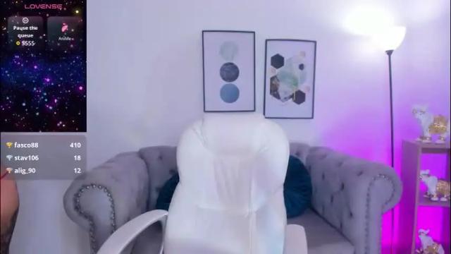 Image 4 of barbiie_scoth Stream on Chaturbate on 1 month ago