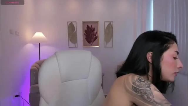 Image 2 of barbiie_scoth Stream on Chaturbate on 29 days ago