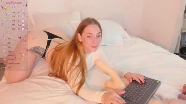 Image 2 of barbiieroberts Stream on Chaturbate on 13 months ago