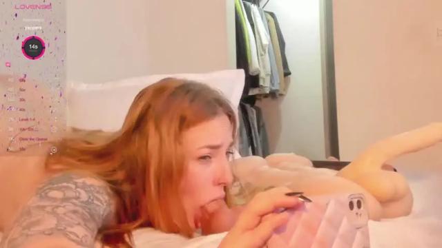 Image 8 of barbiieroberts Stream on Chaturbate on 13 months ago