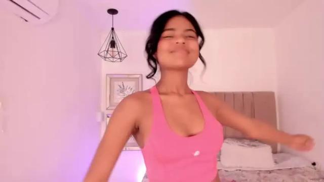 Image 3 of barbra_smith Stream on Chaturbate on 24 months ago