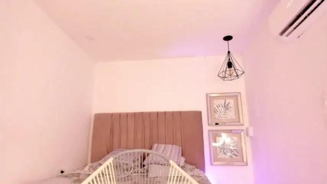 Image 10 of barbra_smith Stream on Chaturbate on 24 months ago