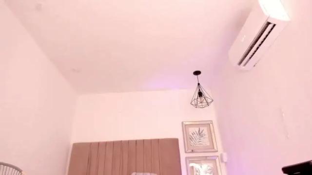 Image 2 of barbra_smith Stream on Chaturbate on 24 months ago