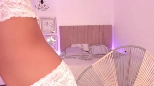 Image 6 of barbra_smith Stream on Chaturbate on 24 months ago