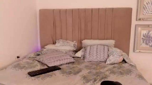 Image 6 of barbra_smith Stream on Chaturbate on 24 months ago