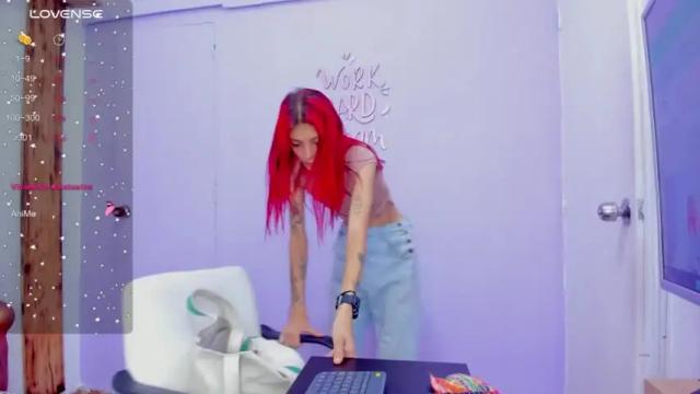 Image 2 of barby_jonness Stream on Chaturbate on 15 months ago