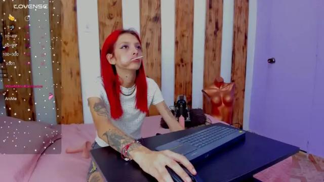 Image 3 of barby_jonness Stream on Chaturbate on 15 months ago