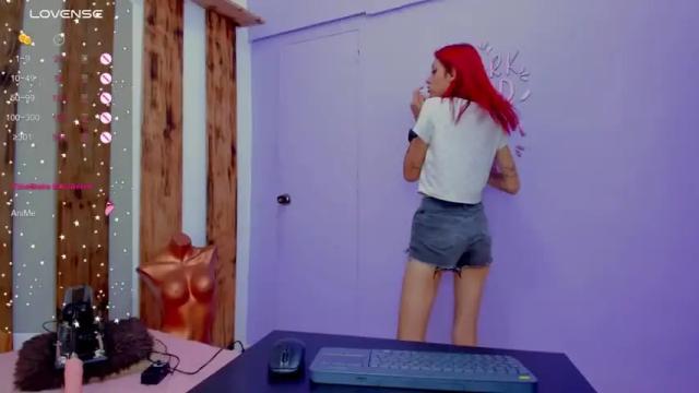 Image 8 of barby_jonness Stream on Chaturbate on 15 months ago