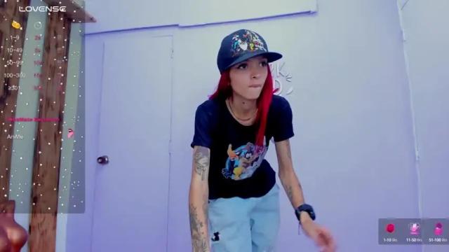 Image 3 of barby_jonness Stream on Chaturbate on 15 months ago