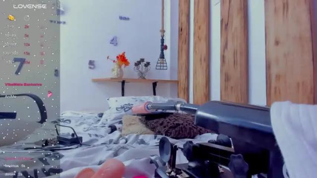 Image 3 of barby_jonness Stream on Chaturbate on 15 months ago