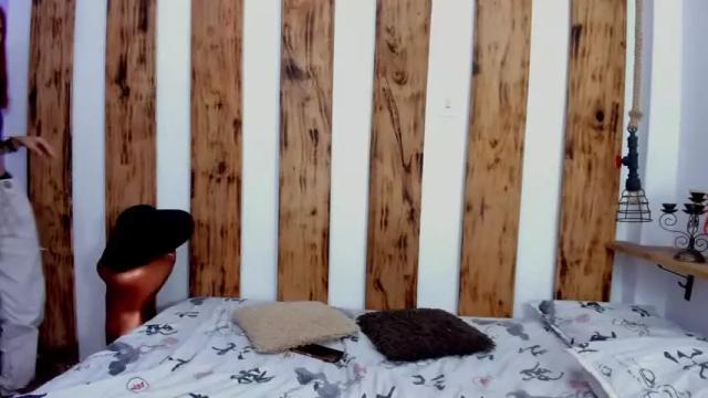Image 10 of barby_jonness Stream on Chaturbate on 14 months ago