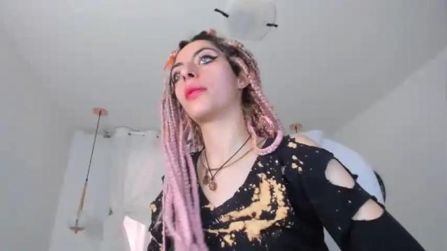 Image 2 of barby_queen777 Stream on Chaturbate on 19 months ago