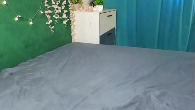 Image 3 of barbycox Stream on Chaturbate on 10 days ago