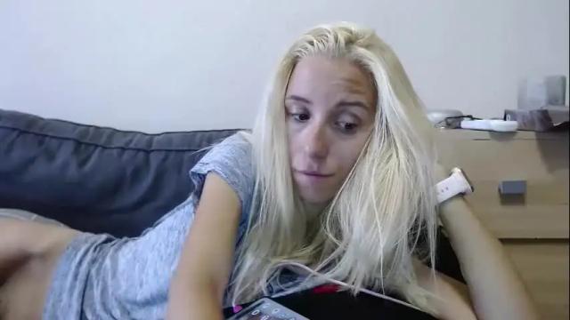 Thumbnail 1, barelylegalblondy's Stream at Chaturbate, 23 days ago