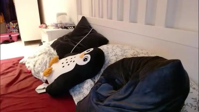 Thumbnail 3, barelylegalblondy's Stream at Chaturbate, 1 month ago