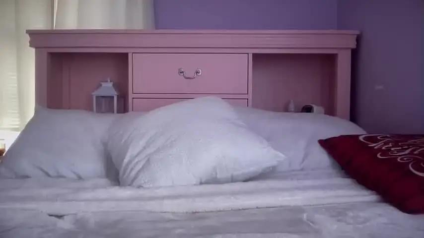 barelyleggal Chaturbate