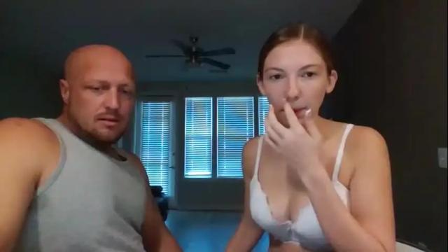 Thumbnail 3, barleylegalslut00's Stream at Chaturbate, 12 months ago