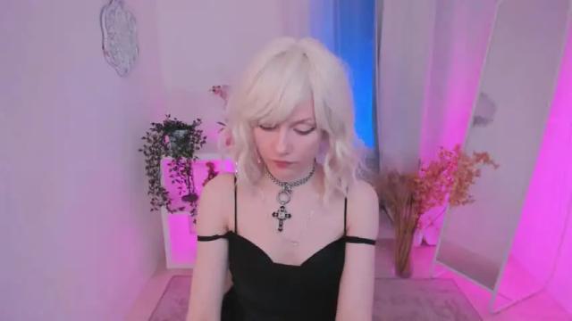 Image 4 of bat_laughing_bat Stream on Chaturbate on 15 months ago