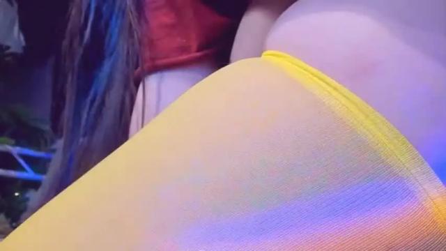 Image 3 of bbbeth_ Stream on Chaturbate on 18 months ago