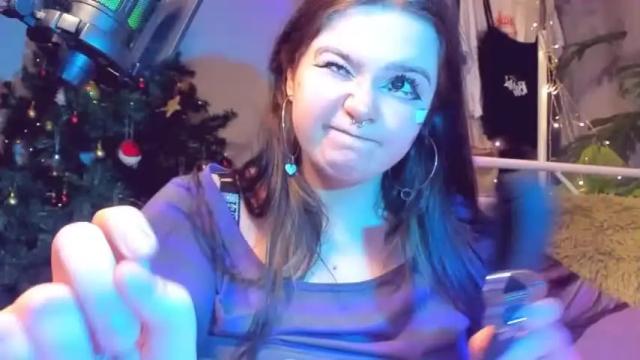 Image 3 of bbbeth_ Stream on Chaturbate on 17 months ago