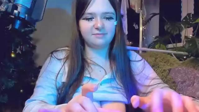 Image 10 of bbbeth_ Stream on Chaturbate on 17 months ago