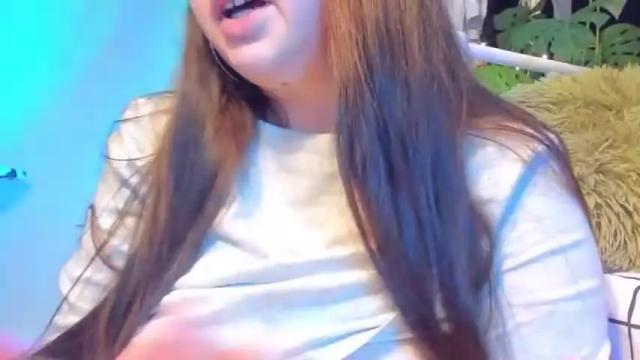 Image 8 of bbbeth_ Stream on Chaturbate on 16 months ago