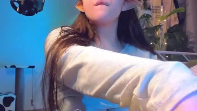 Image 6 of bbbeth_ Stream on Chaturbate on 15 months ago