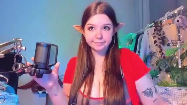 Image 2 of bbbeth_ Stream on Chaturbate on 15 months ago