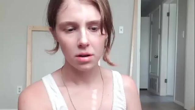 Image 2 of bbyalice18 Stream on Chaturbate on 24 months ago