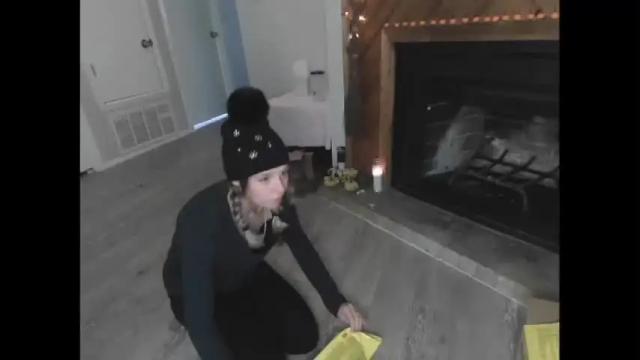 Thumbnail 1, bbyalice18's Stream at Chaturbate, 24 months ago