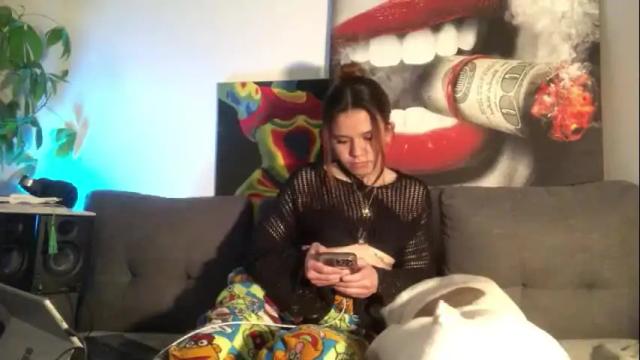 Image 4 of bbystonerfairy Stream on Chaturbate on 1 month ago