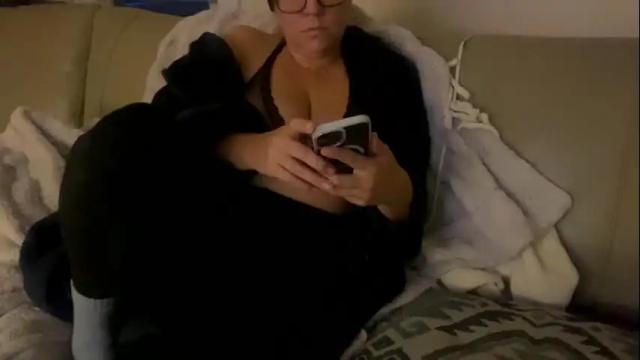 Image 7 of beachymilf Stream on Chaturbate on 1 day ago