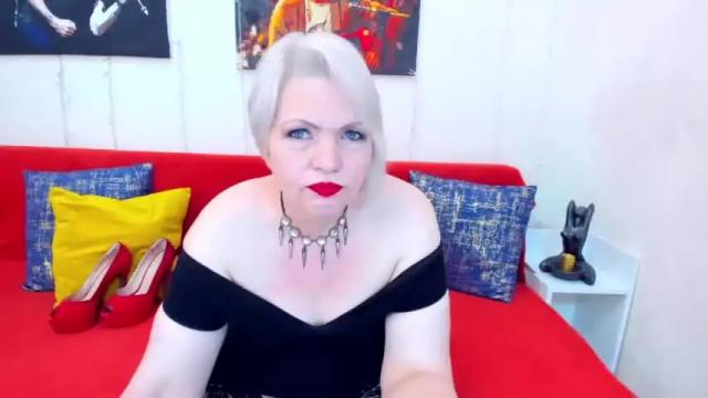 Image 3 of beatifullhellenx Stream on Chaturbate on 12 months ago