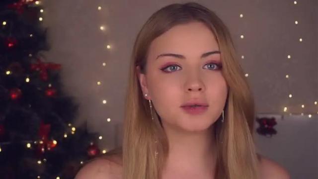 Image 3 of beatris_mils Stream on Chaturbate on 16 months ago