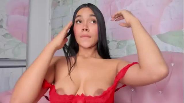 Image 12 of beautiful_mia21 Stream on Chaturbate on 1 month ago