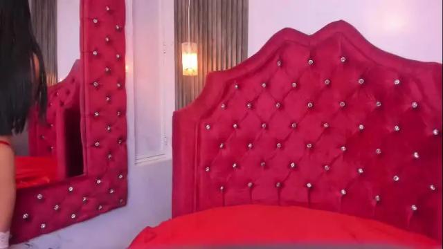 Image 3 of beautiful_mia21 Stream on Chaturbate on 16 days ago