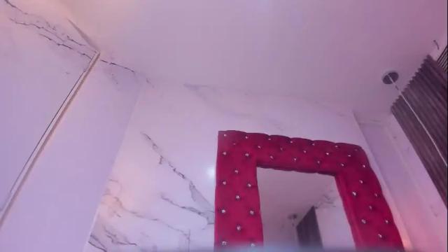 Image 3 of beautiful_mia21 Stream on Chaturbate on 12 days ago