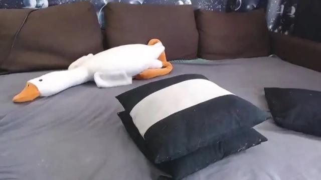 Image 12 of beautifulgina Stream on Chaturbate on 13 months ago