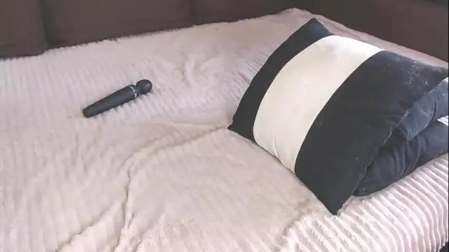 Image 12 of beautifulgina Stream on Chaturbate on 1 month ago