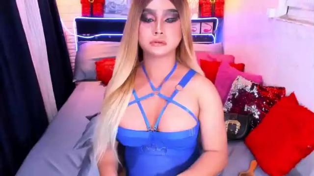 Image 12 of beautifulstrangerts Stream on Chaturbate on 14 months ago