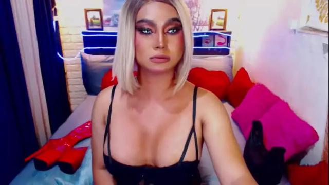 Image 12 of beautifulstrangerts Stream on Chaturbate on 1 month ago