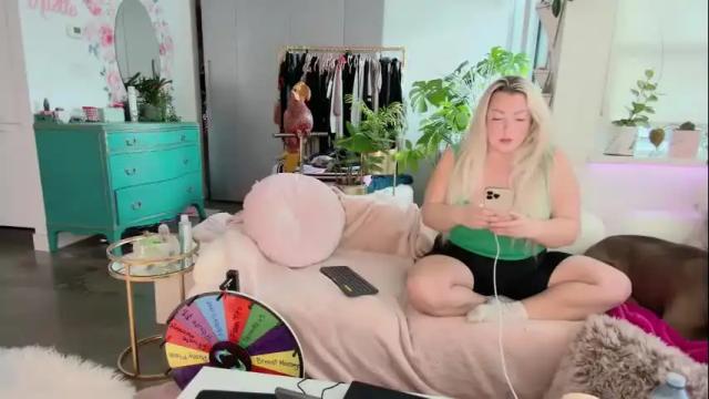 Image 4 of beauty4agent Stream on Chaturbate on 15 months ago