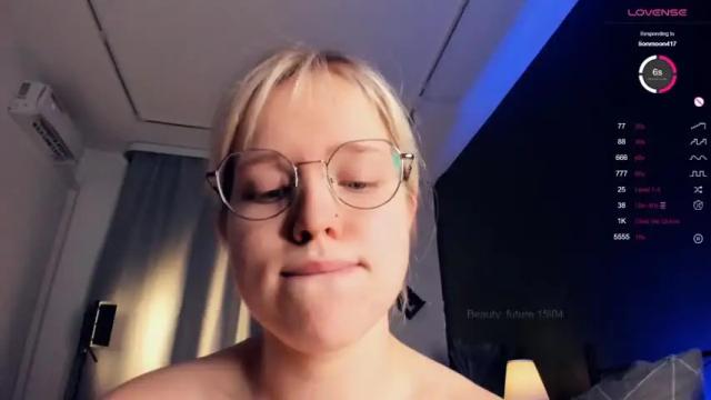 Image 12 of beauty_future Stream on Chaturbate on 13 months ago