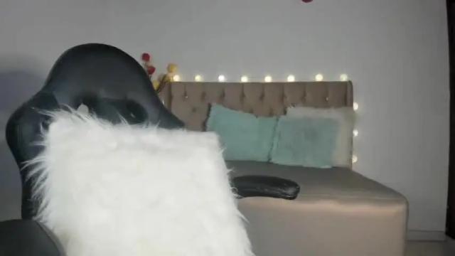 Image 2 of beauty_sophy Stream on Chaturbate on 15 months ago